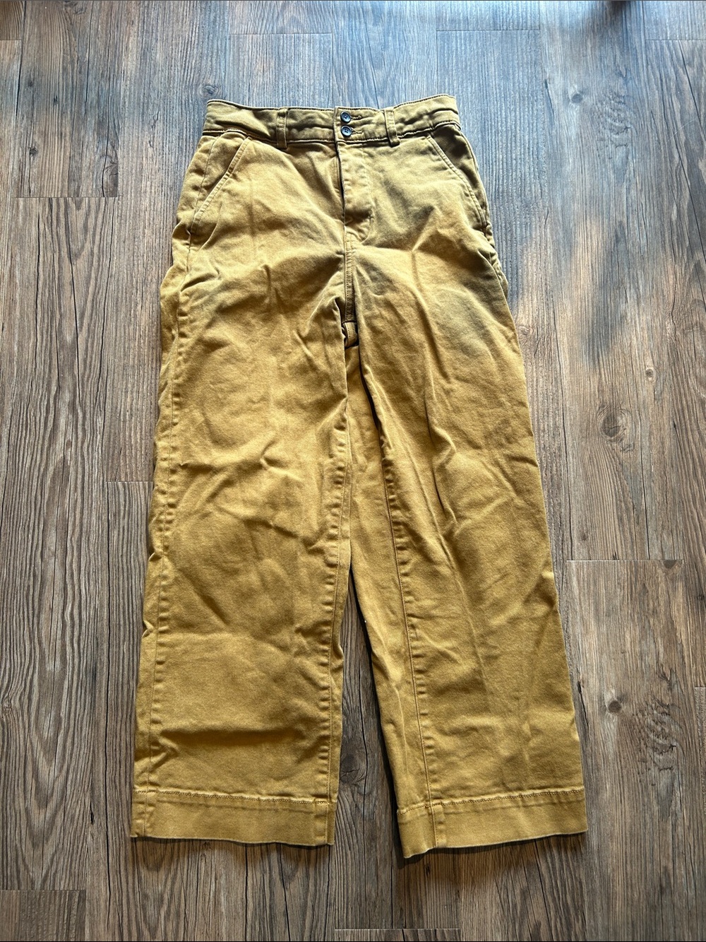 Everlane Wide-Leg Cotton Pants in Mustard/Tan